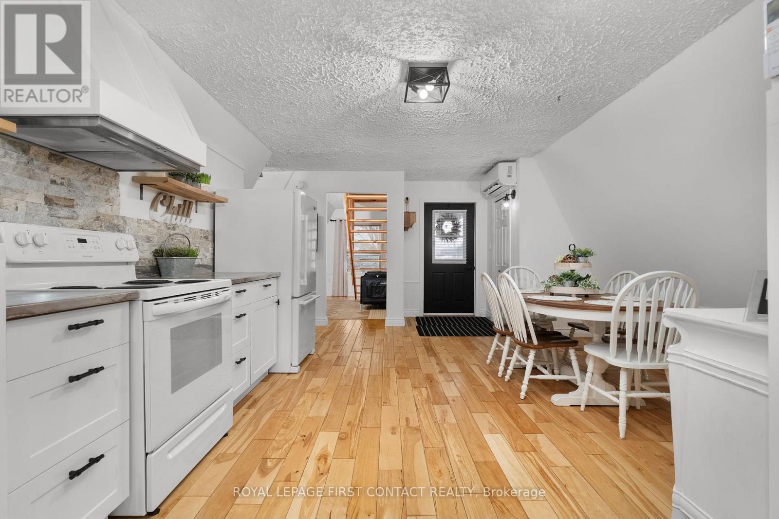 1073 Cedar Beach Road, Bracebridge, Ontario  P1L 1W8 - Photo 7 - X12868808