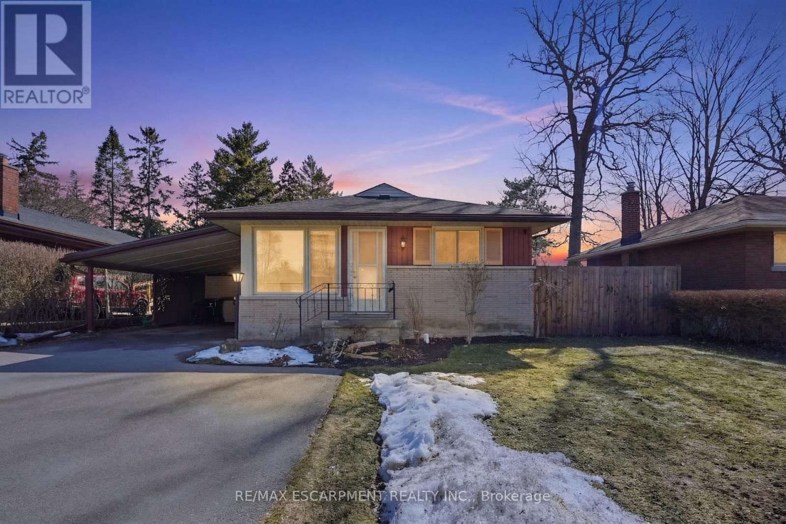 11 ALISON AVENUE, Waterloo, Ontario