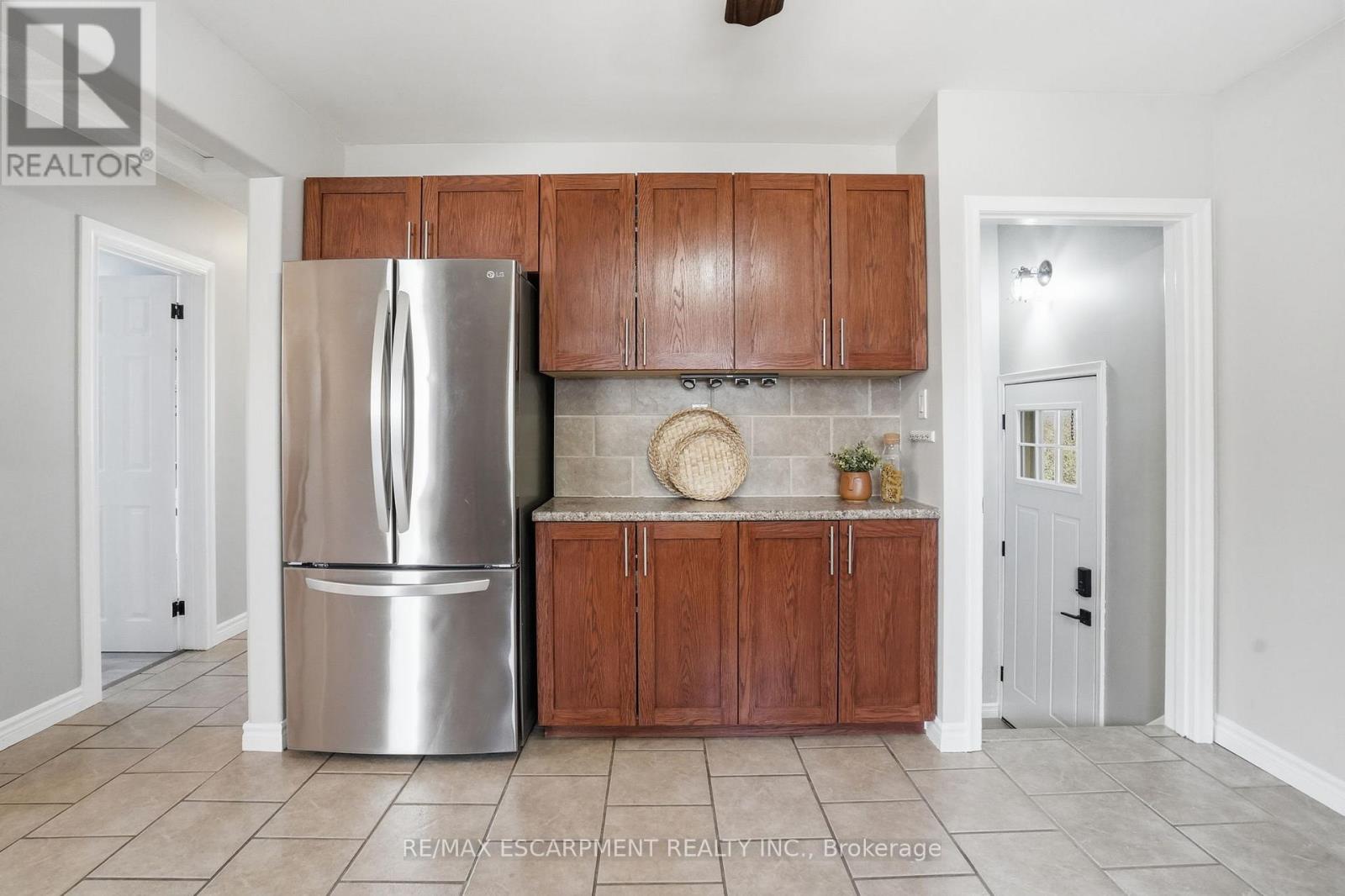 11 Alison Avenue, Waterloo, Ontario  N1R 1M8 - Photo 10 - X12868818