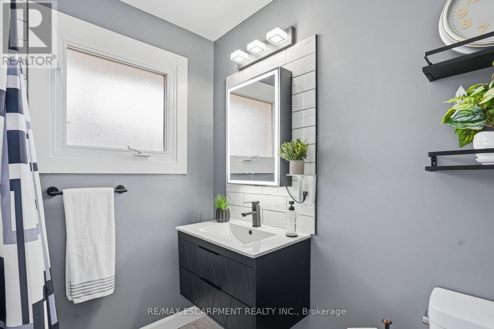 11 Alison Avenue, Waterloo, Ontario  N1R 1M8 - Photo 18 - X12868818