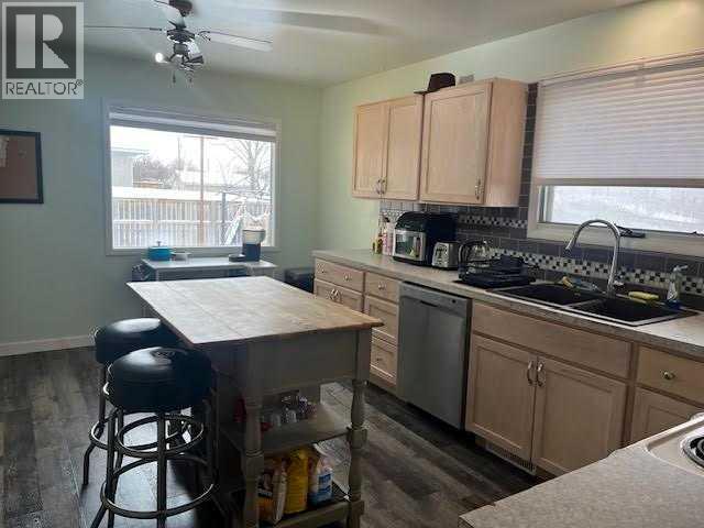 1216 23 Street N, Lethbridge, Alberta  T1H 3T4 - Photo 5 - A2280770