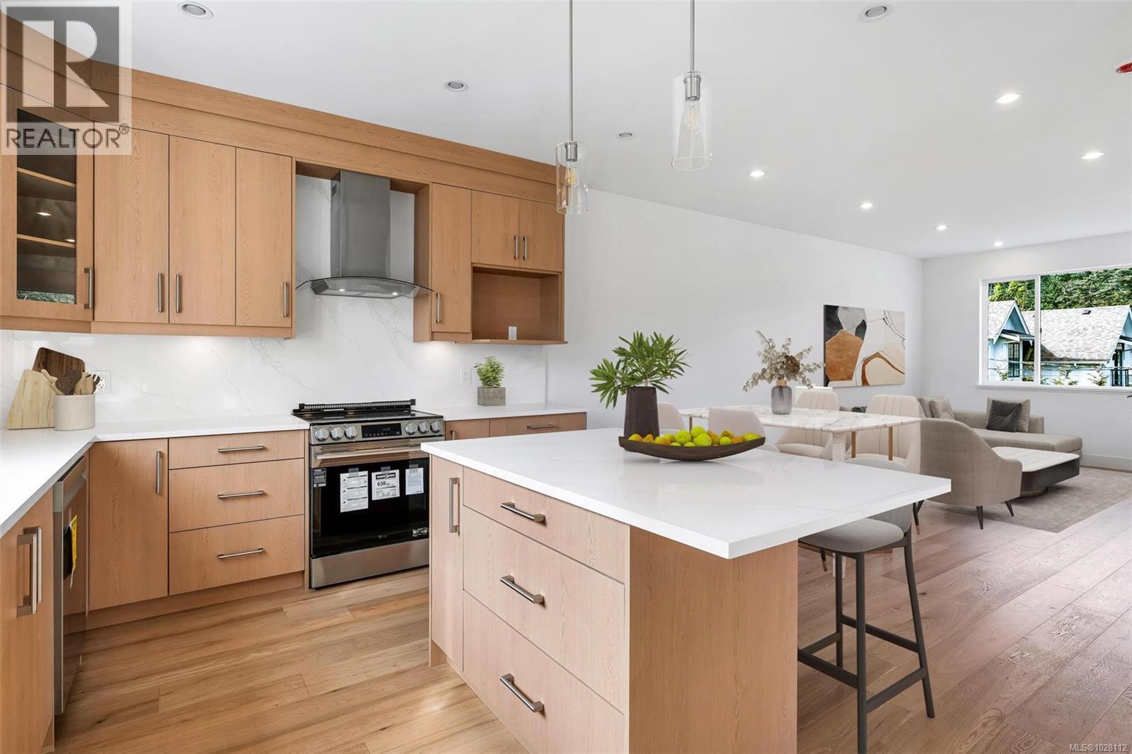 4 1559 Ash Rd, Saanich, British Columbia V8N 2S9 - Photo 16 - 1028112