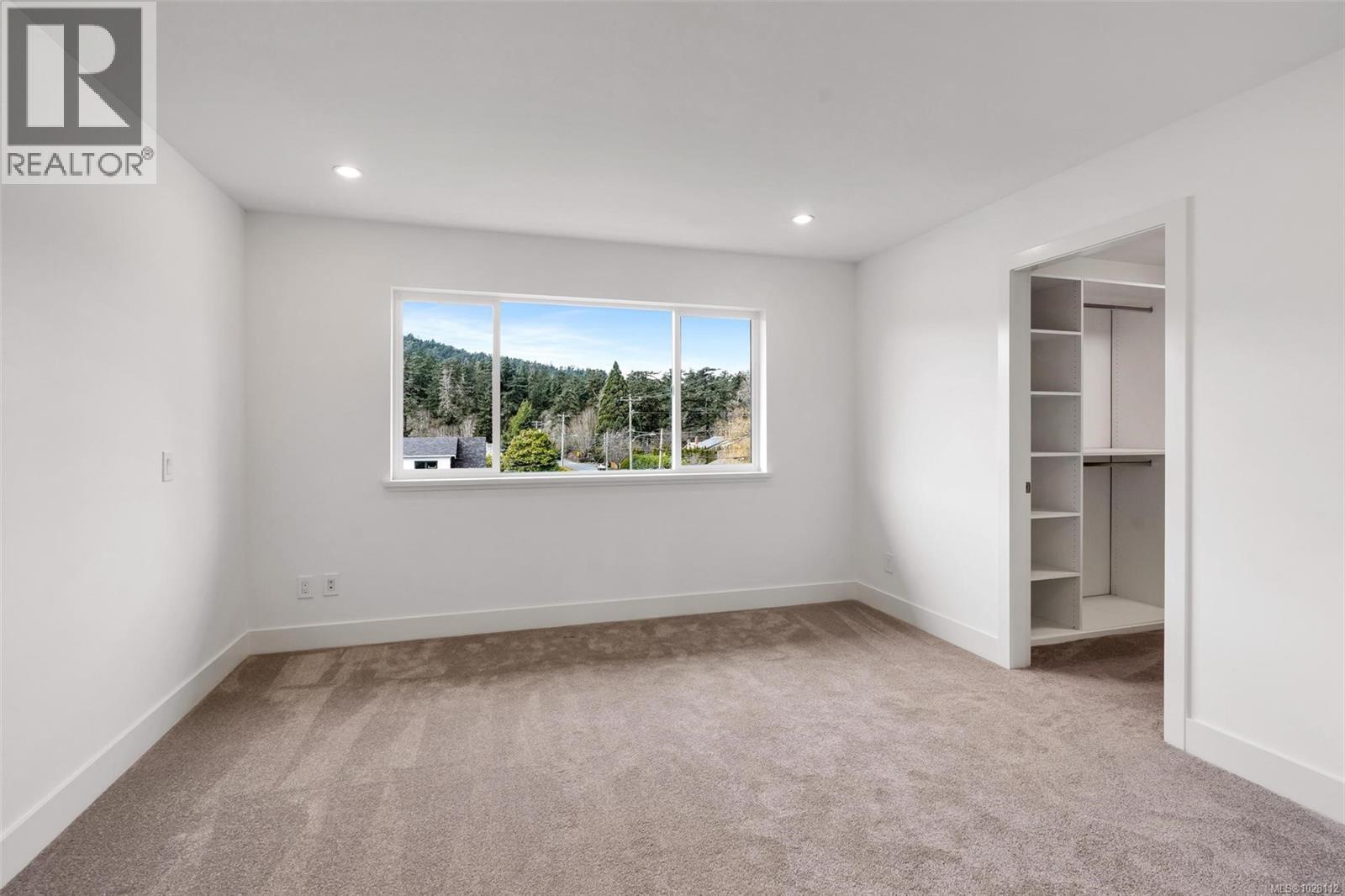 4 1559 Ash Rd, Saanich, British Columbia V8N 2S9 - Photo 35 - 1028112