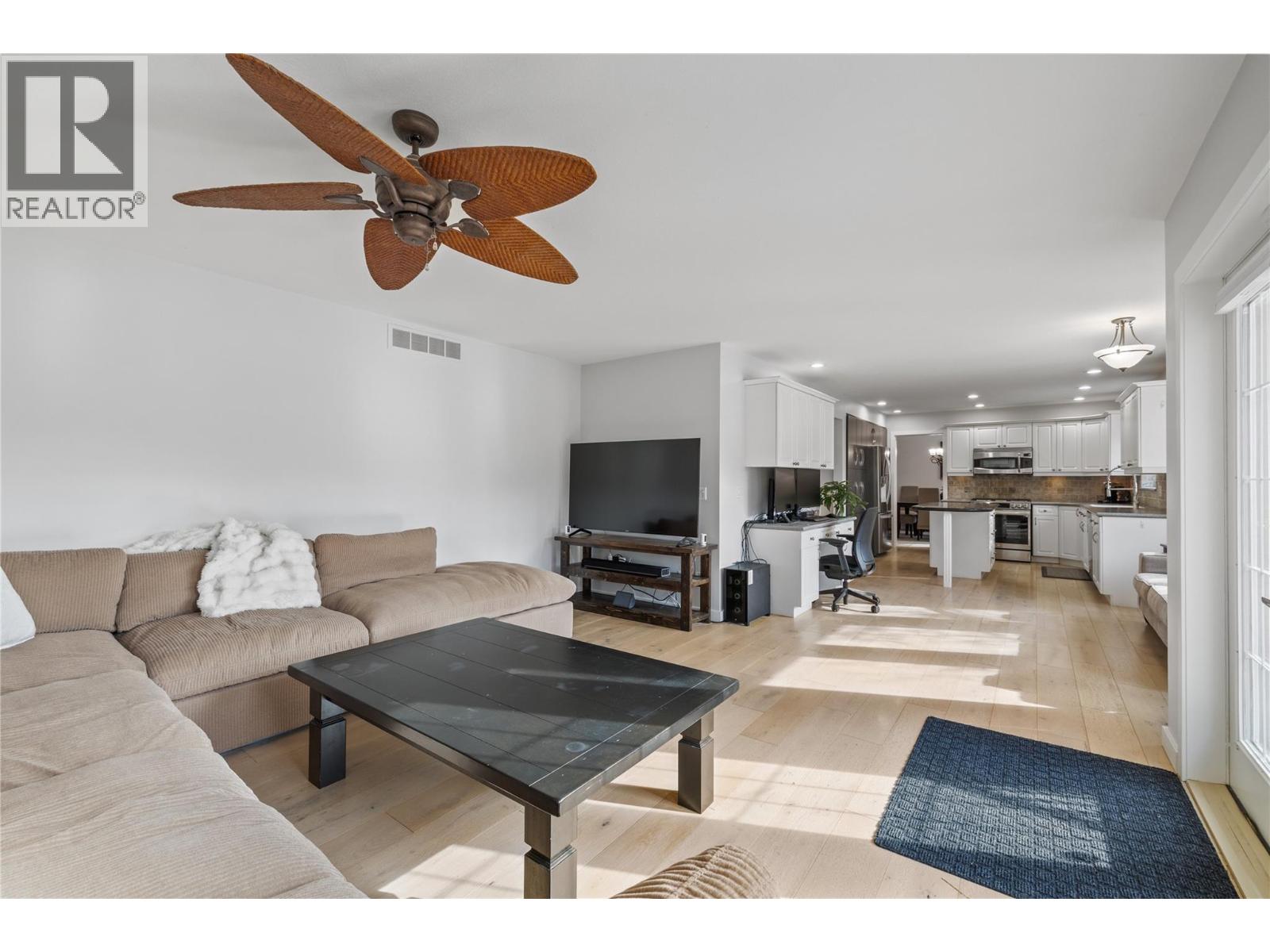 3947 Lakevale Place, Kelowna, British Columbia  V1W 3Z5 - Photo 5 - 10378792