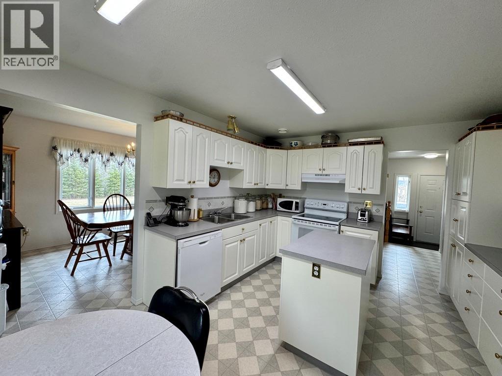 3408 Tucker Road, Dawson Creek, British Columbia  V1G 4H8 - Photo 5 - 10378938