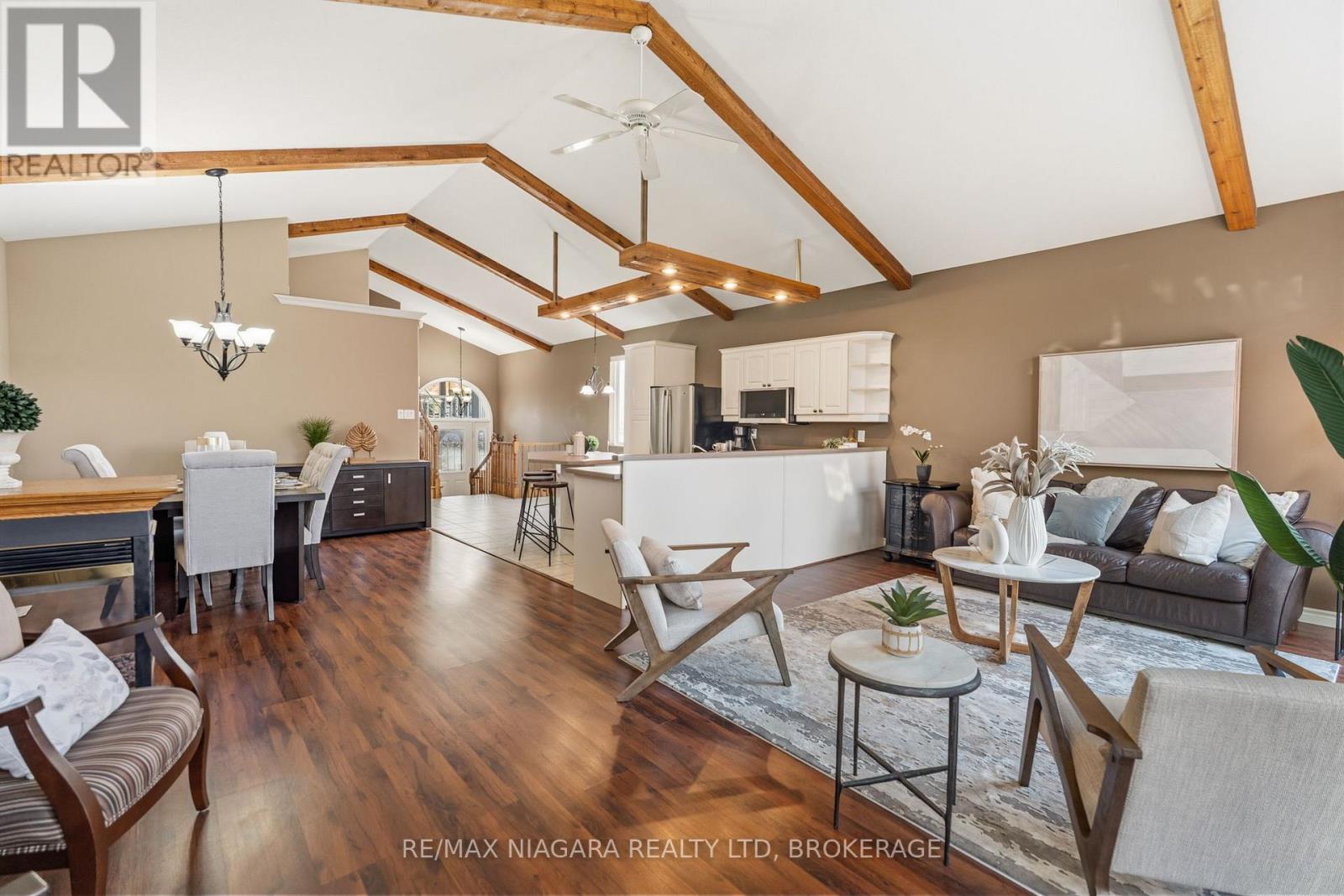 86 Newport Street, St. Catharines, Ontario  L2M 1P7 - Photo 6 - X12868380