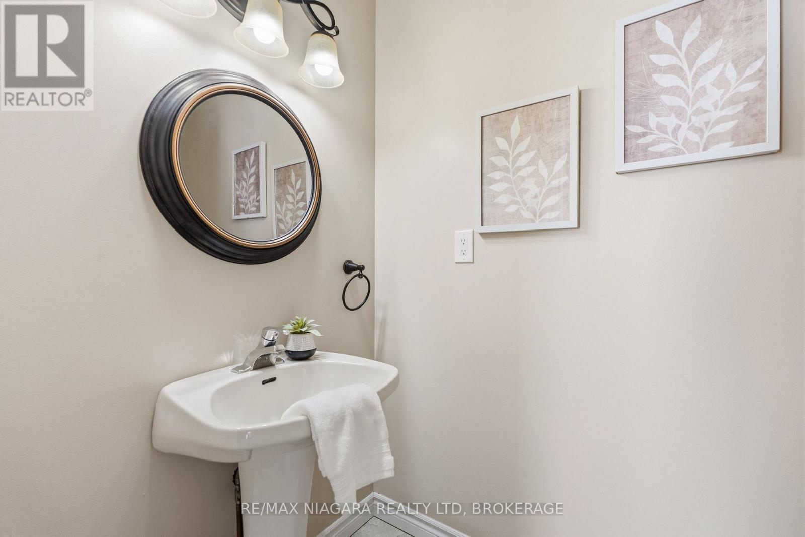 86 Newport Street, St. Catharines, Ontario  L2M 1P7 - Photo 18 - X12868380