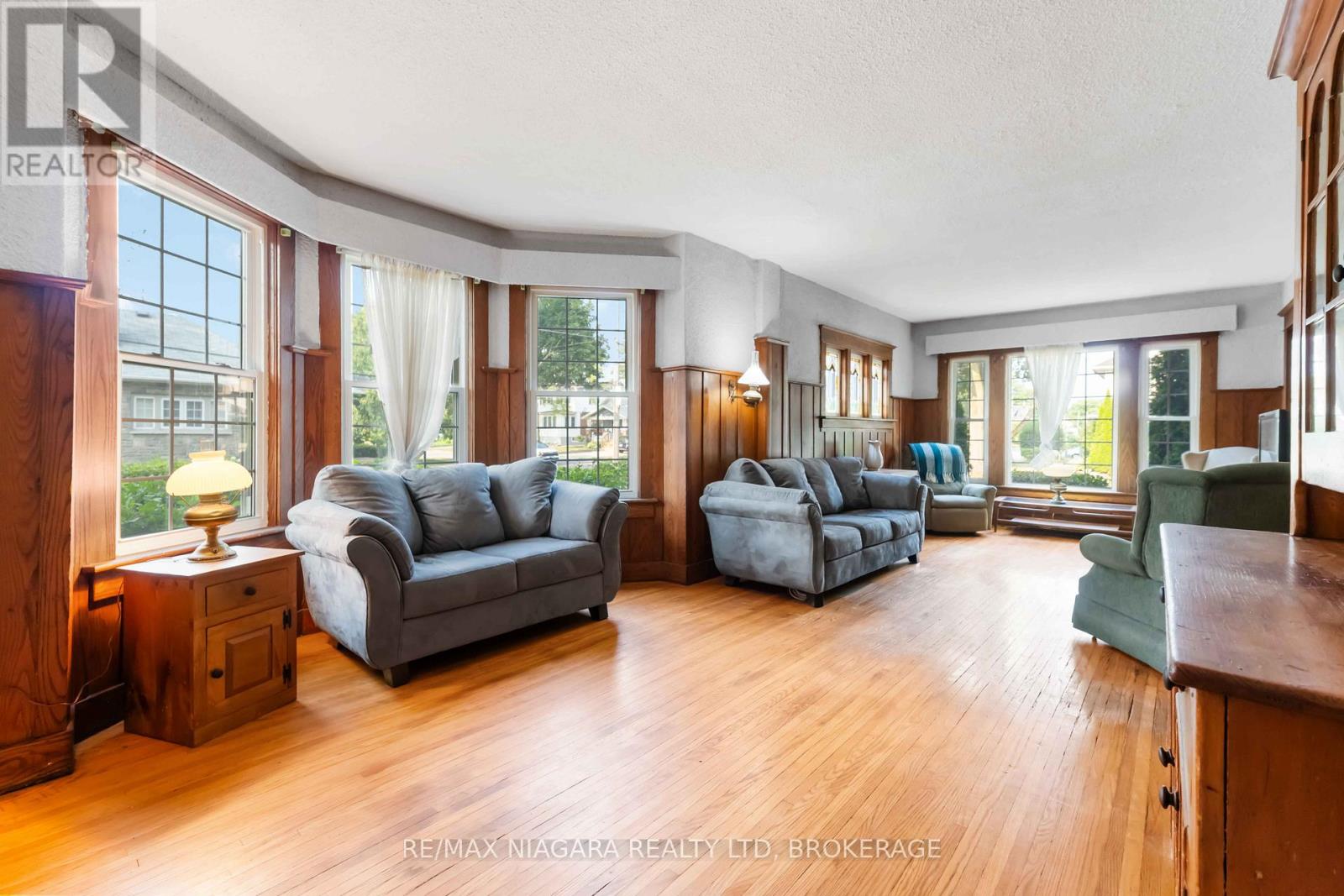 6275 Pine Grove Avenue, Niagara Falls, Ontario  L2G 4J4 - Photo 9 - X12868840