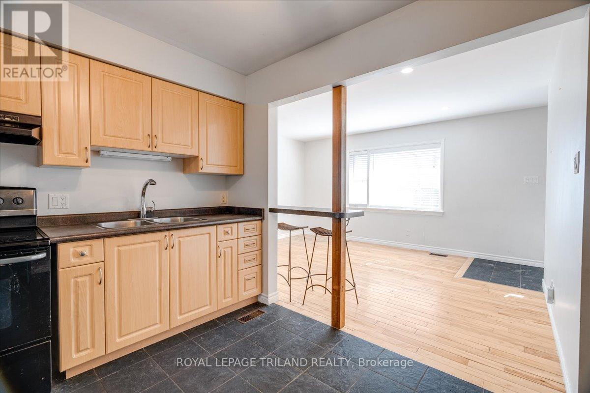 250 Greenwood Avenue, London South, Ontario  N6J 3G4 - Photo 13 - X12860258