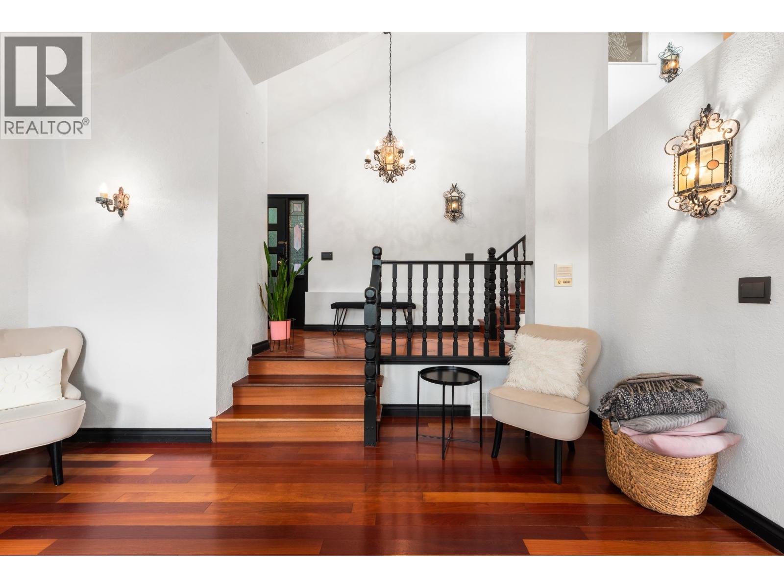 1128 Fraserview Street, Port Coquitlam, British Columbia  V3C 5H1 - Photo 6 - R3098466