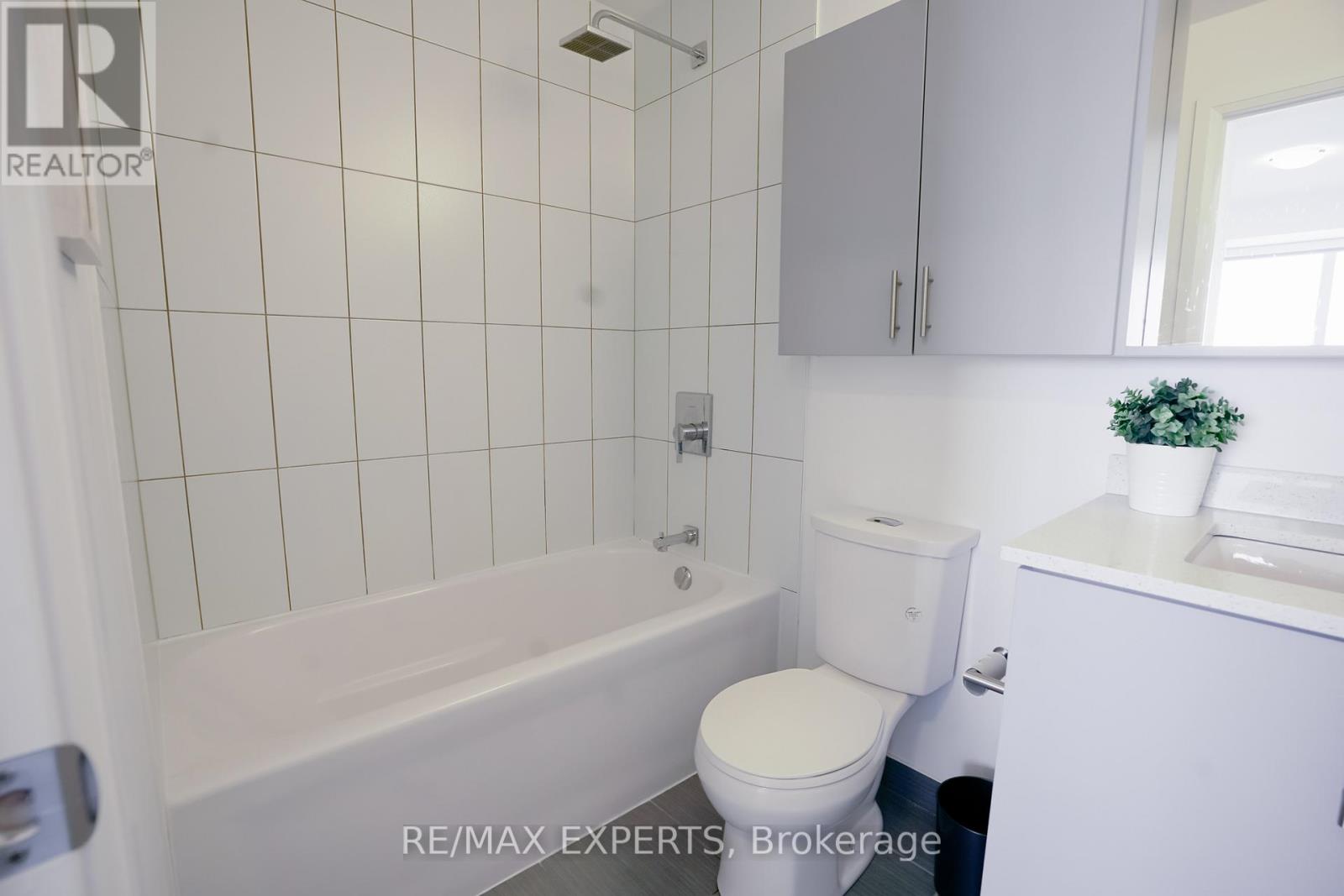 1005 - 3700 Highway 7, Vaughan, Ontario  L4L 0G8 - Photo 15 - N12868866