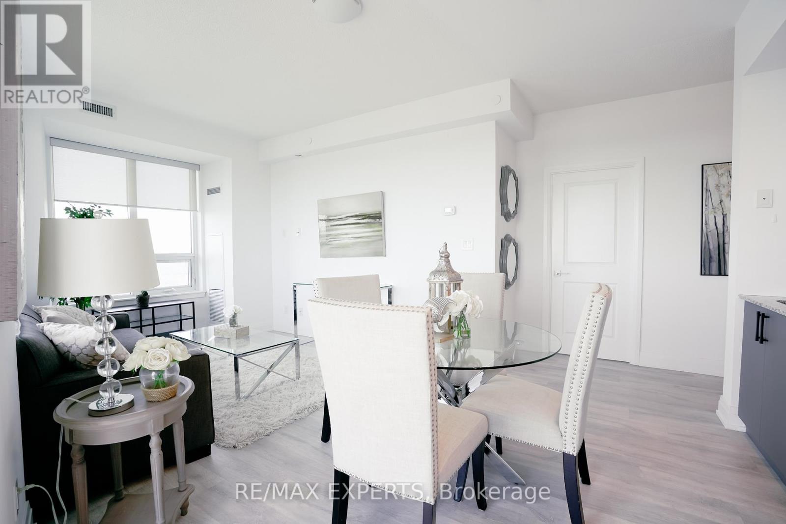 1005 - 3700 Highway 7, Vaughan, Ontario  L4L 0G8 - Photo 3 - N12868866