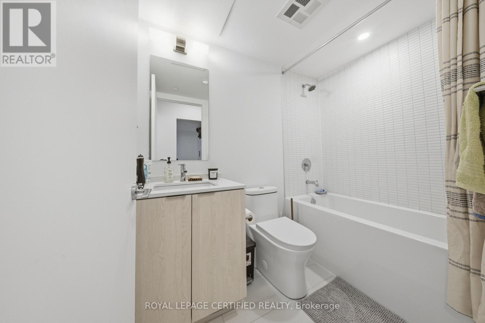 1314 - 1 Jarvis Street, Hamilton, Ontario L8R 3J2 - Photo 9 - X12867498