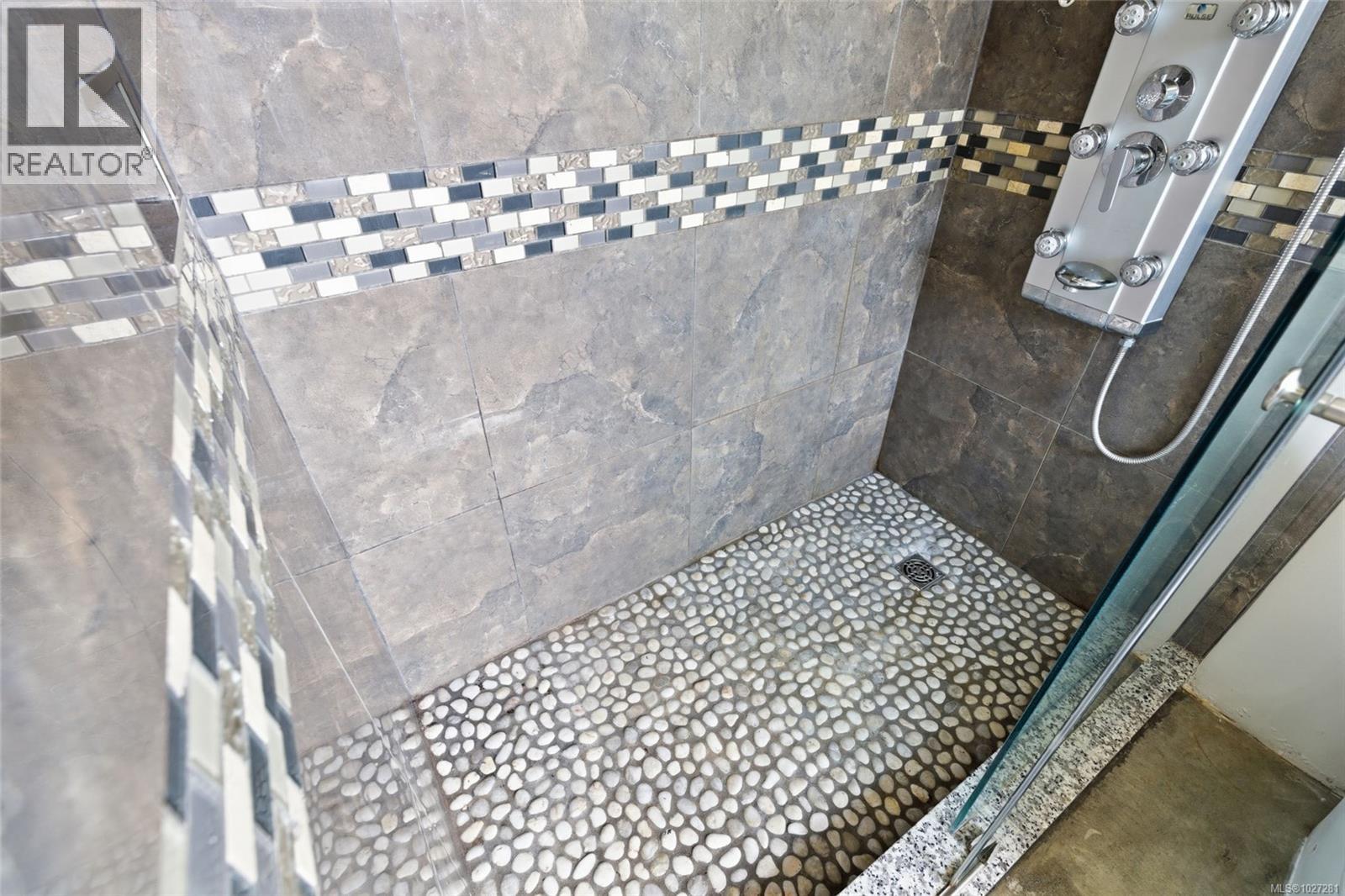 1425 Benzon Cres, Errington, British Columbia  V0R 1V0 - Photo 49 - 1027281