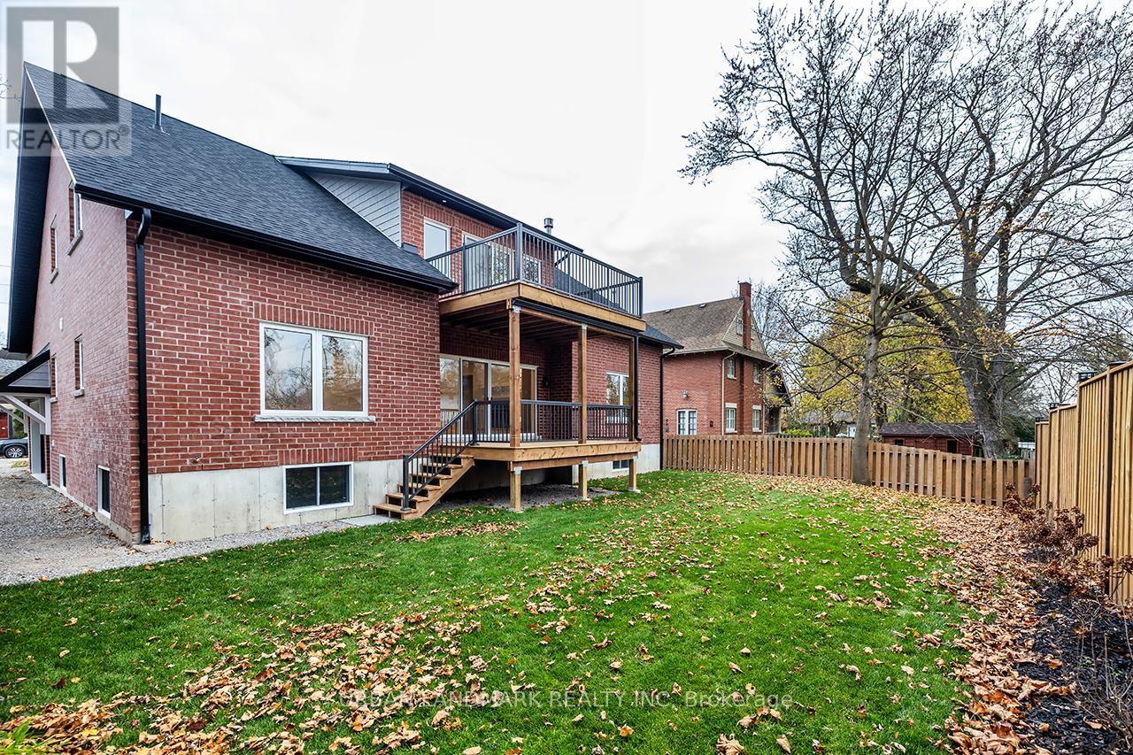 214 Aberdeen Avenue, Peterborough, Ontario  K9H 3Y1 - Photo 3 - X12868844