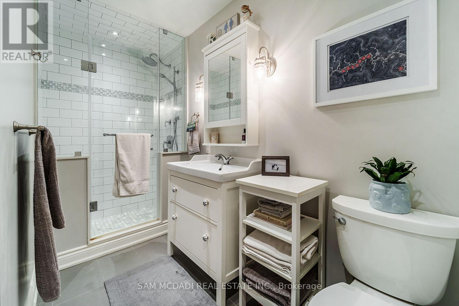 388 Ash Road, Oakville, Ontario  L6J 4P7 - Photo 20 - W12866514