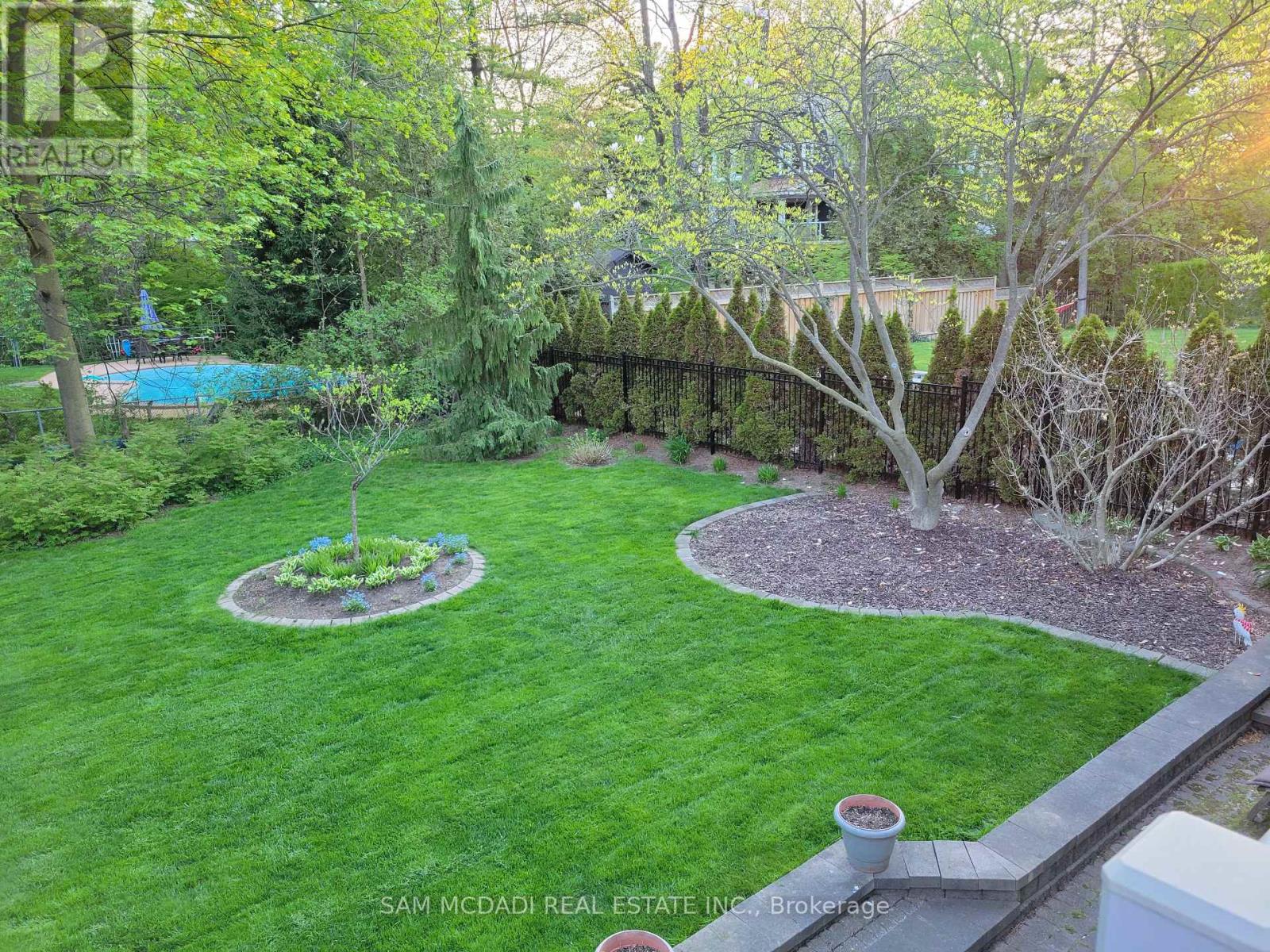 388 Ash Road, Oakville, Ontario  L6J 4P7 - Photo 43 - W12866514