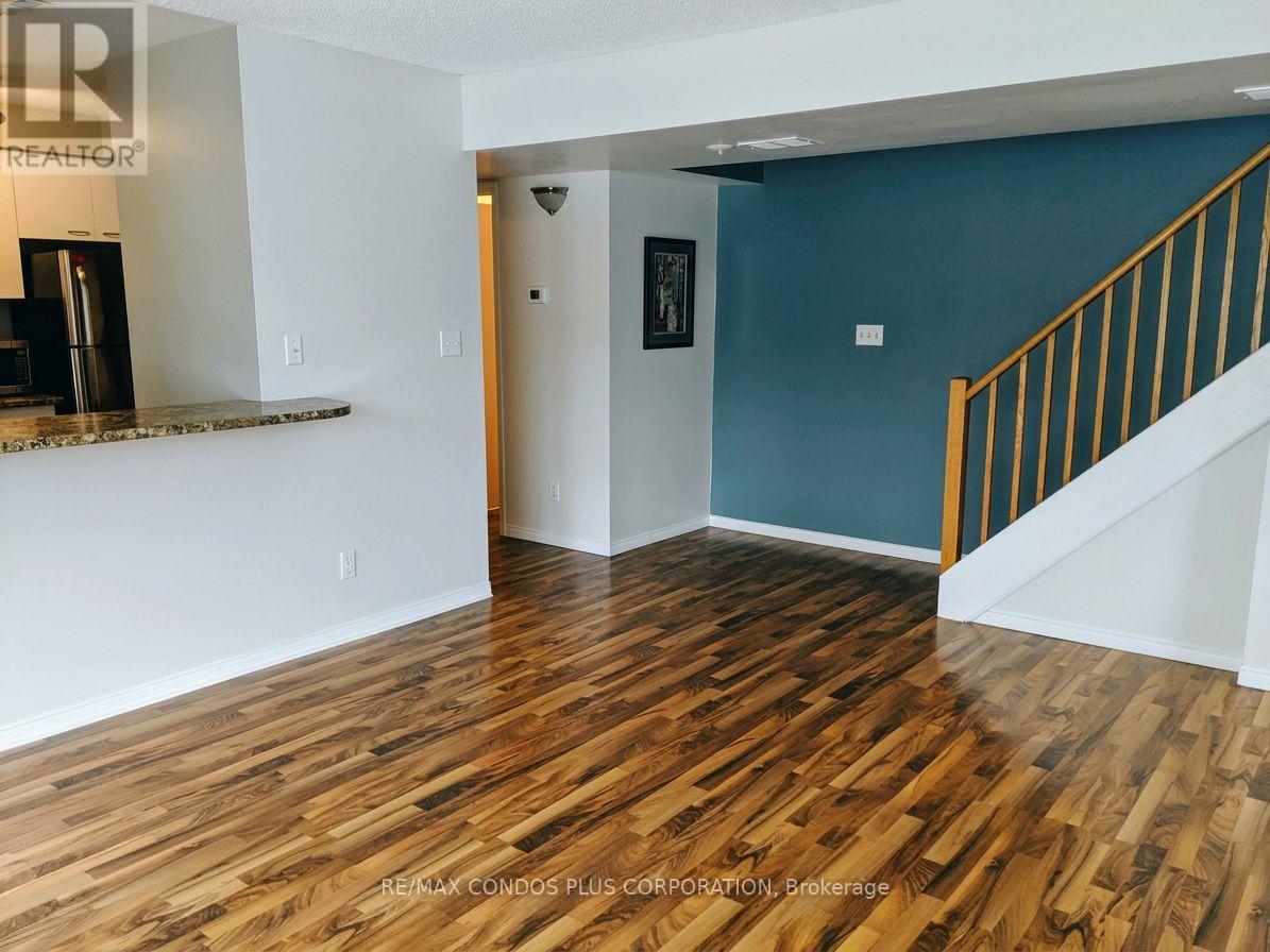 51 - 461 Beechwood Place, Waterloo, Ontario  N2T 2N8 - Photo 3 - X12773604