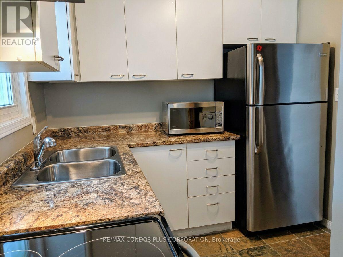 51 - 461 Beechwood Place, Waterloo, Ontario  N2T 2N8 - Photo 7 - X12773604