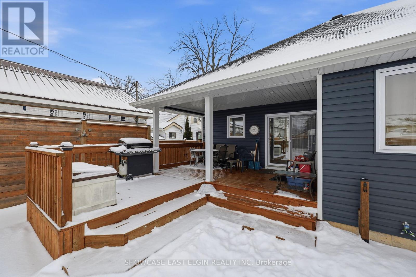 Photo 2 of 30 for 271 Sydenham Street E