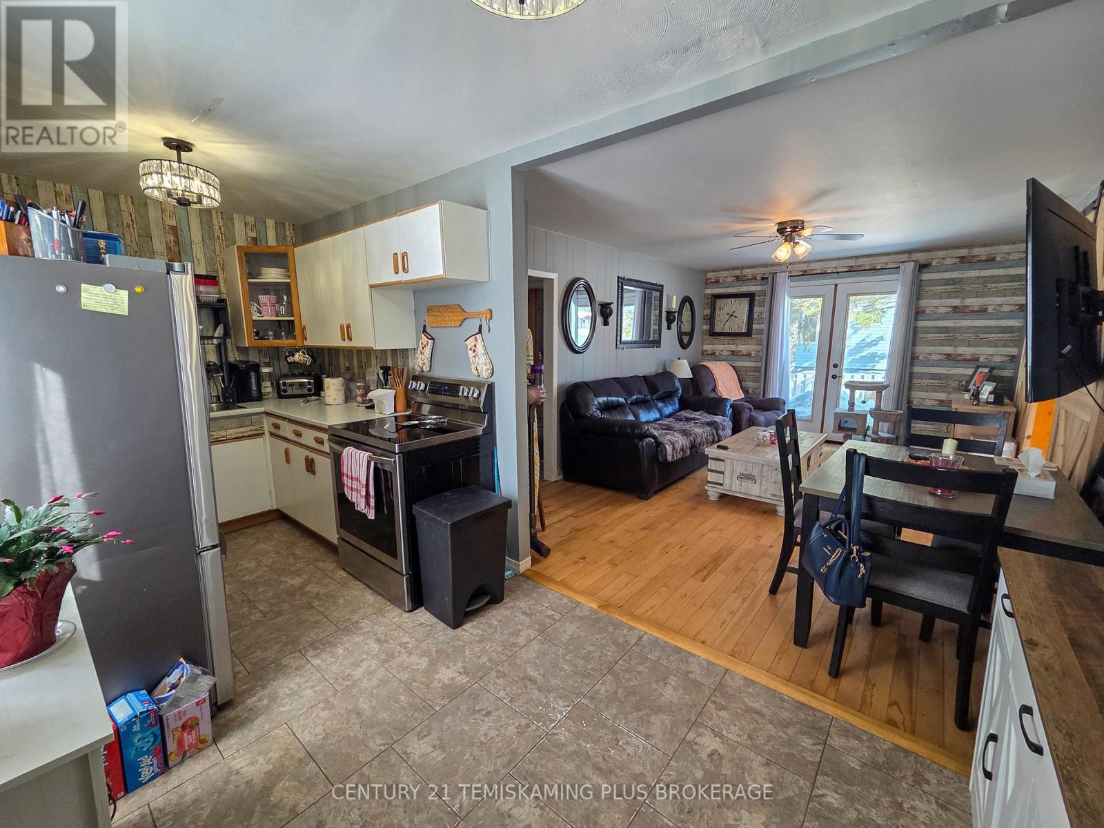 75 Seventh Avenue, Englehart, Ontario  P0J 1H0 - Photo 10 - T12868874