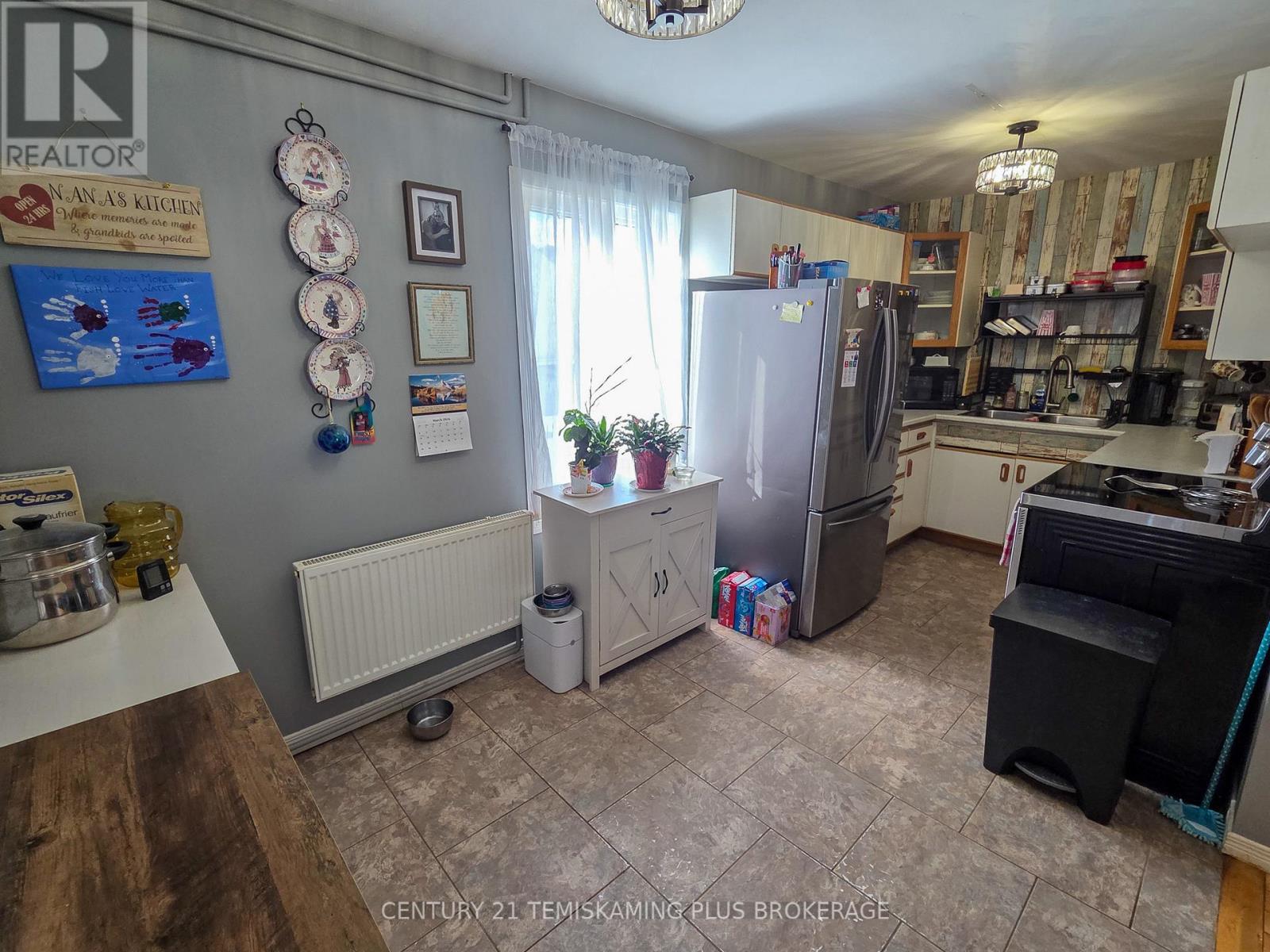 75 Seventh Avenue, Englehart, Ontario  P0J 1H0 - Photo 5 - T12868874