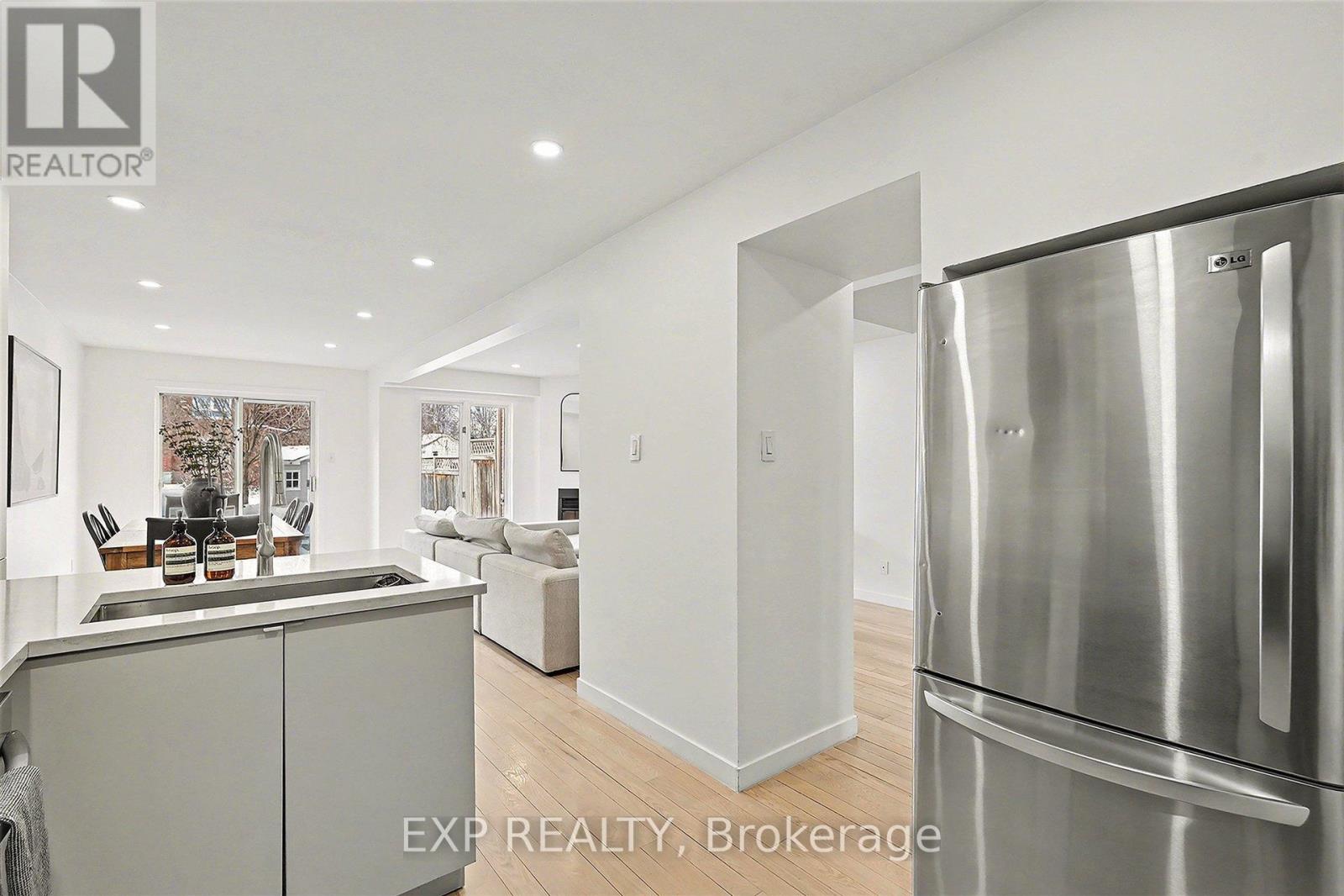 15 Hendrie Court, Ottawa, Ontario  K2L 4A4 - Photo 13 - X12868868