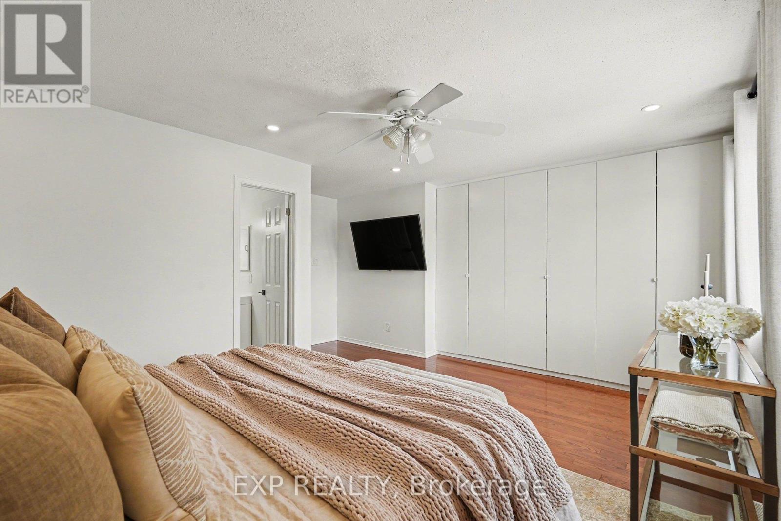 15 Hendrie Court, Ottawa, Ontario  K2L 4A4 - Photo 16 - X12868868