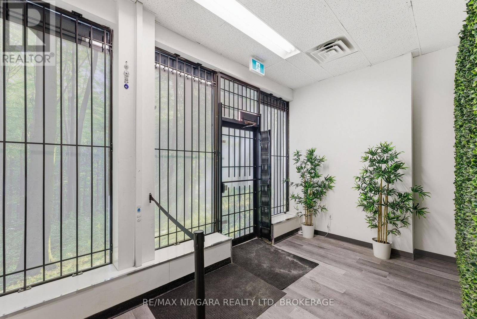 Unit A-1 - 111 Clarence Street W, Port Colborne (Sugarloaf), Ontario  L3K 3G2 - Photo 4 - X12868908