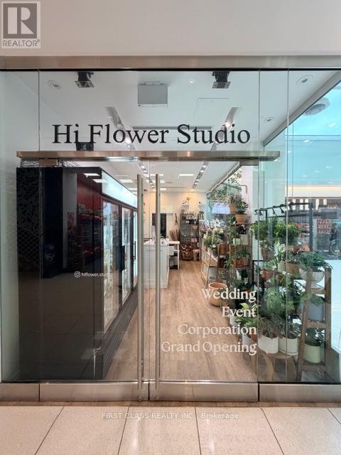 105 - 2 St. Clair Avenue E, Toronto, Ontario  M4T 2T5 - Photo 1 - C12868880