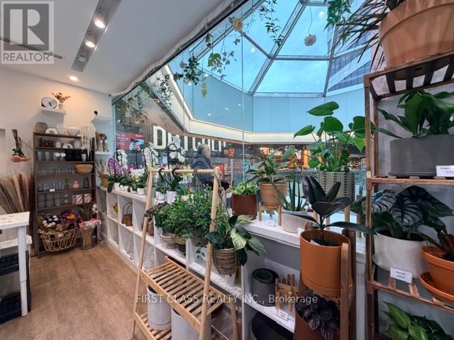 105 - 2 St. Clair Avenue E, Toronto, Ontario  M4T 2T5 - Photo 2 - C12868880