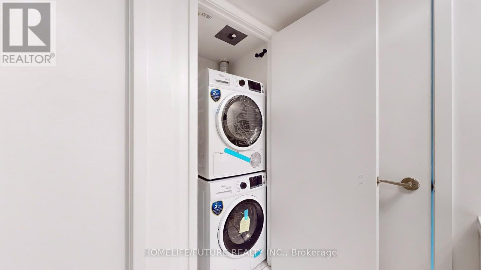 4011 - 75 Queens Wharf Road, Toronto, Ontario  M5V 0J8 - Photo 24 - C12868914