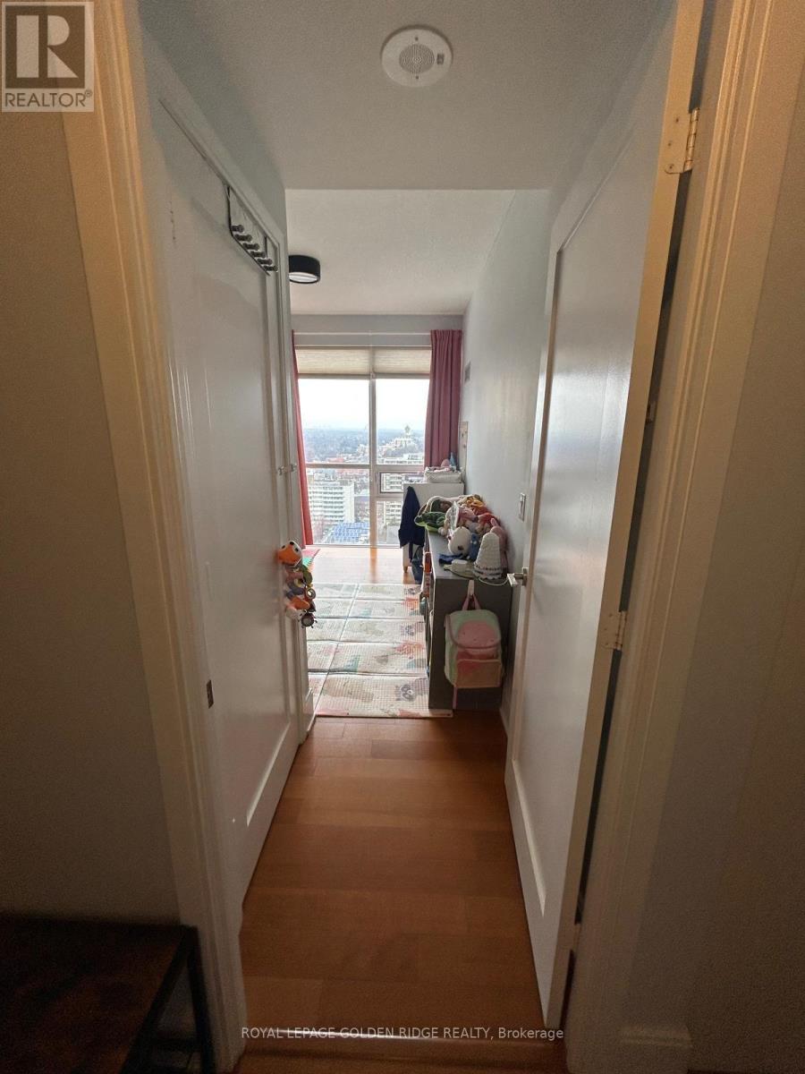 1921 - 70 Roehampton Avenue, Toronto, Ontario  M4P 1R2 - Photo 4 - C12868954