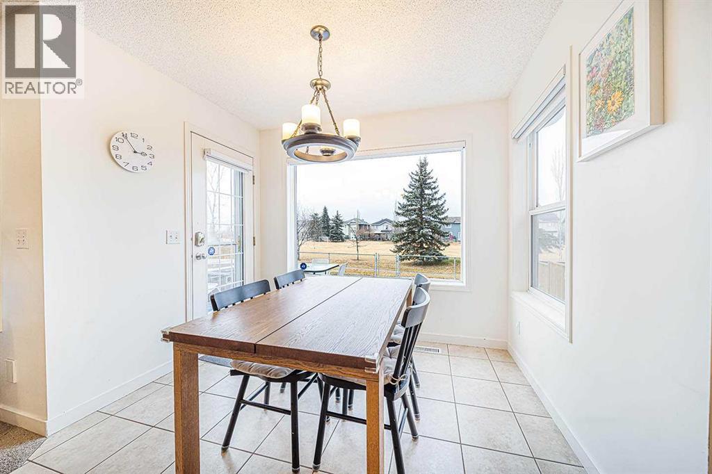 30 Chapalina Park Crescent Se, Calgary, Alberta  T2X 3S1 - Photo 11 - A2292438