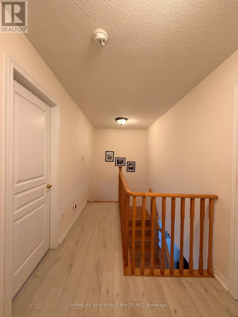 15 Hislop Drive, Markham, Ontario  L6B 0C6 - Photo 11 - N12868900