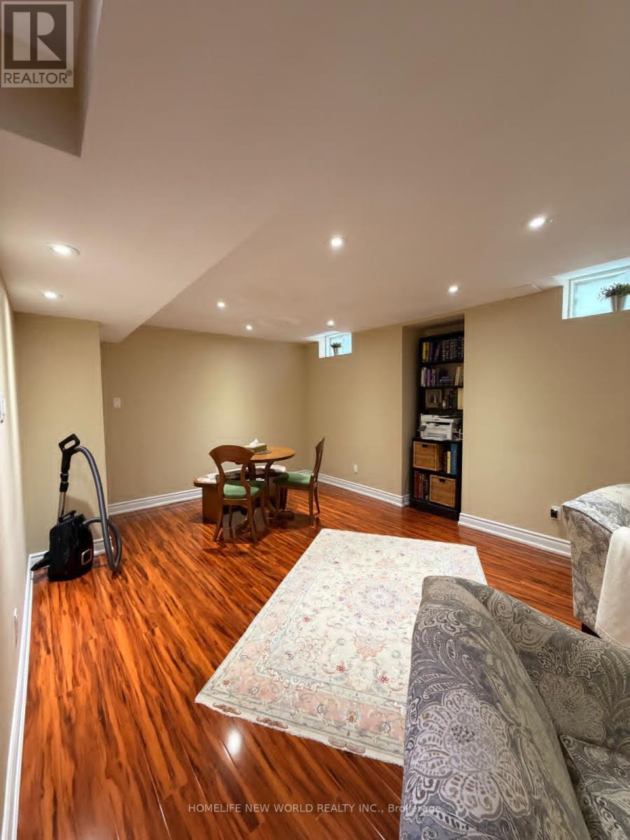 15 Hislop Drive, Markham, Ontario  L6B 0C6 - Photo 18 - N12868900