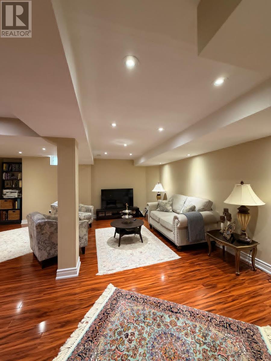 15 Hislop Drive, Markham, Ontario  L6B 0C6 - Photo 22 - N12868900