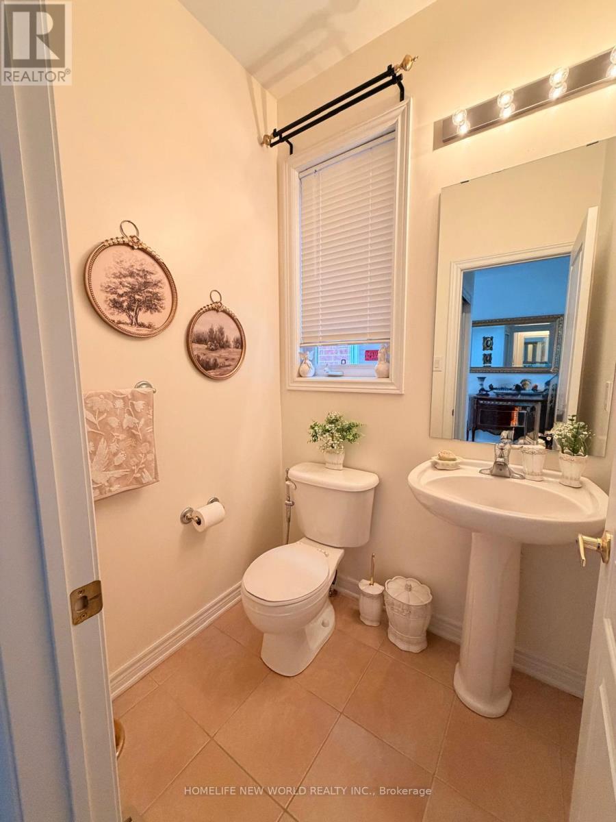 15 Hislop Drive, Markham, Ontario  L6B 0C6 - Photo 5 - N12868900