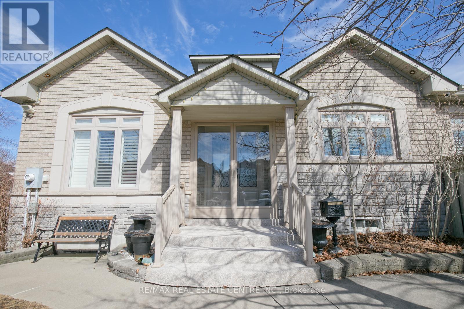 1 Kirkwood Crescent, Caledon, Ontario  L7C 1A5 - Photo 10 - W12868878