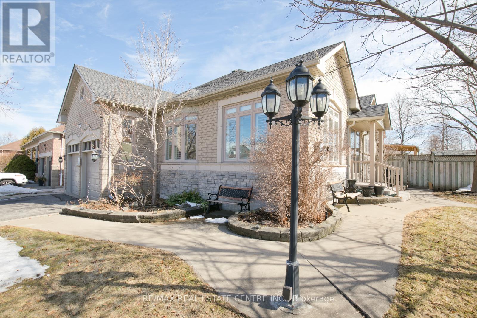 1 Kirkwood Crescent, Caledon, Ontario  L7C 1A5 - Photo 11 - W12868878