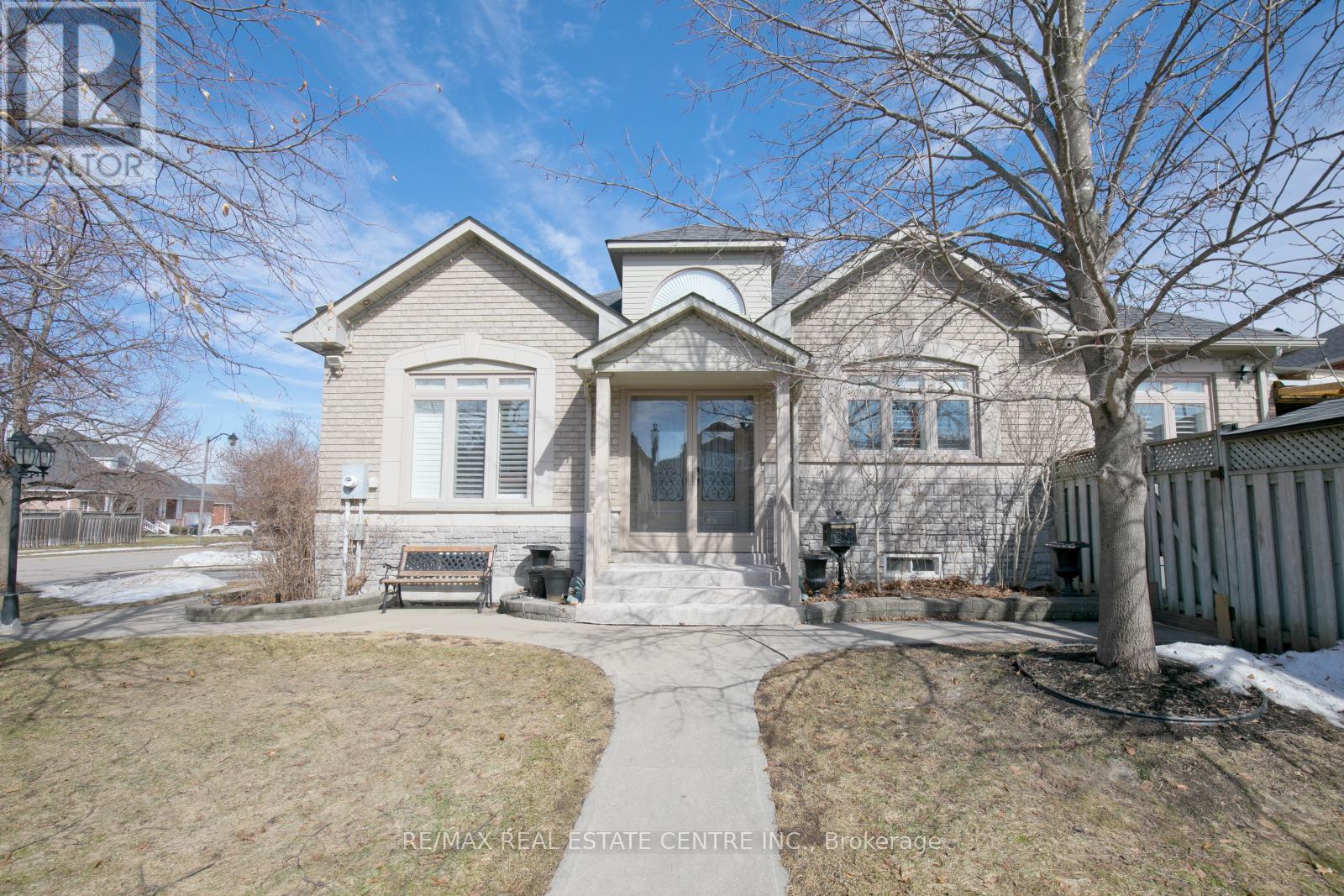 1 Kirkwood Crescent, Caledon, Ontario  L7C 1A5 - Photo 12 - W12868878