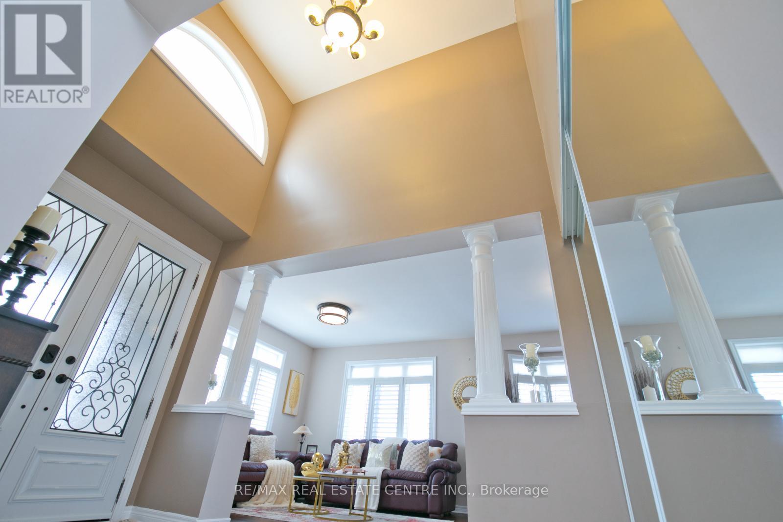 1 Kirkwood Crescent, Caledon, Ontario  L7C 1A5 - Photo 17 - W12868878