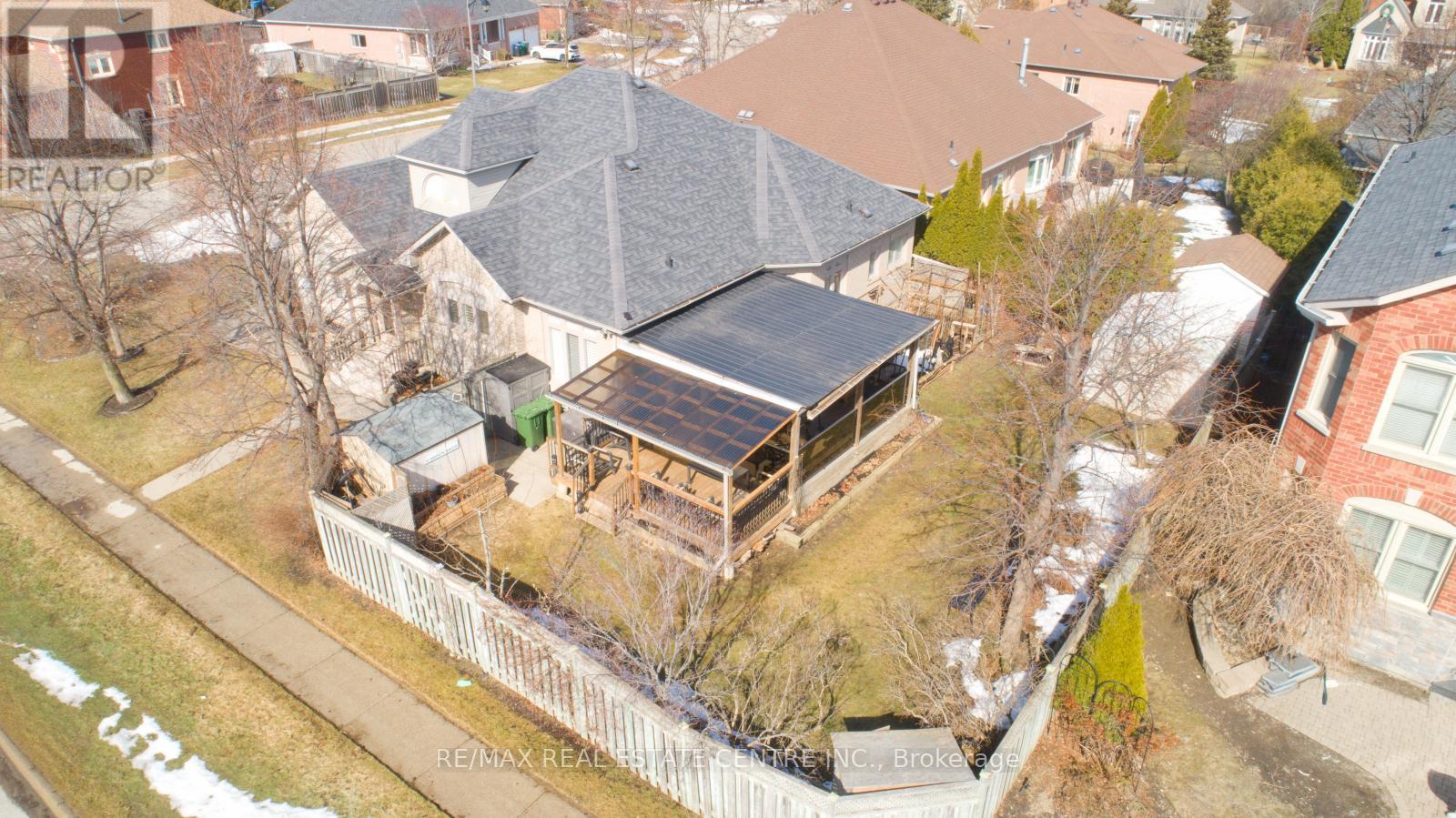 1 Kirkwood Crescent, Caledon, Ontario  L7C 1A5 - Photo 6 - W12868878