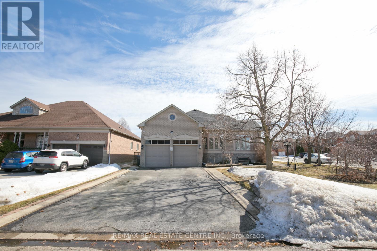 1 Kirkwood Crescent, Caledon, Ontario  L7C 1A5 - Photo 8 - W12868878