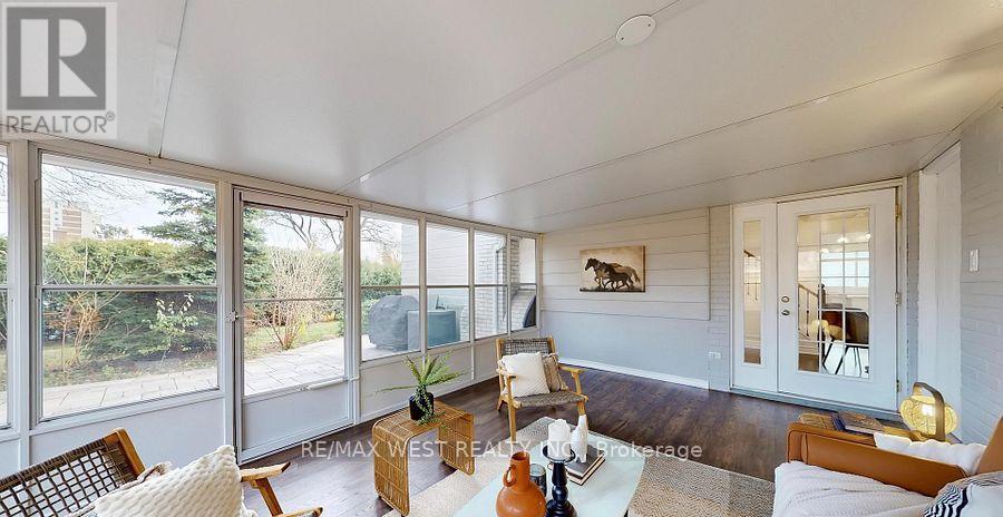 194 Sewell Drive, Oakville, Ontario  L6H 1E4 - Photo 12 - W12868884