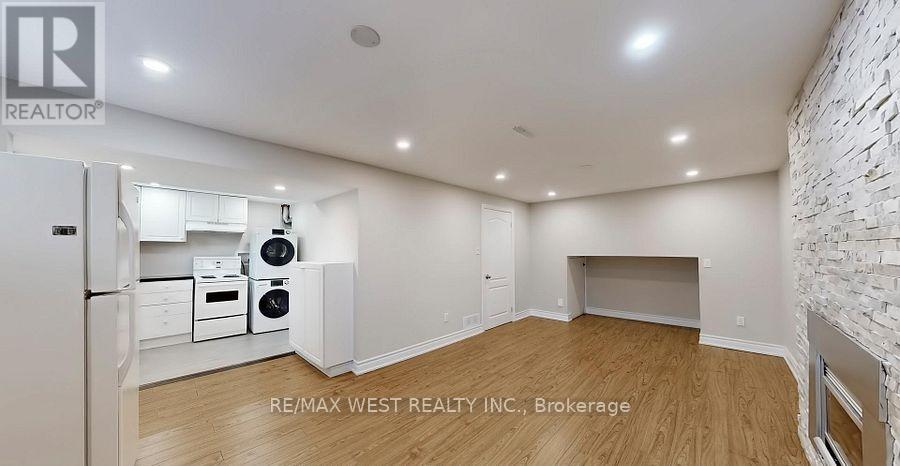 194 Sewell Drive, Oakville, Ontario  L6H 1E4 - Photo 20 - W12868884