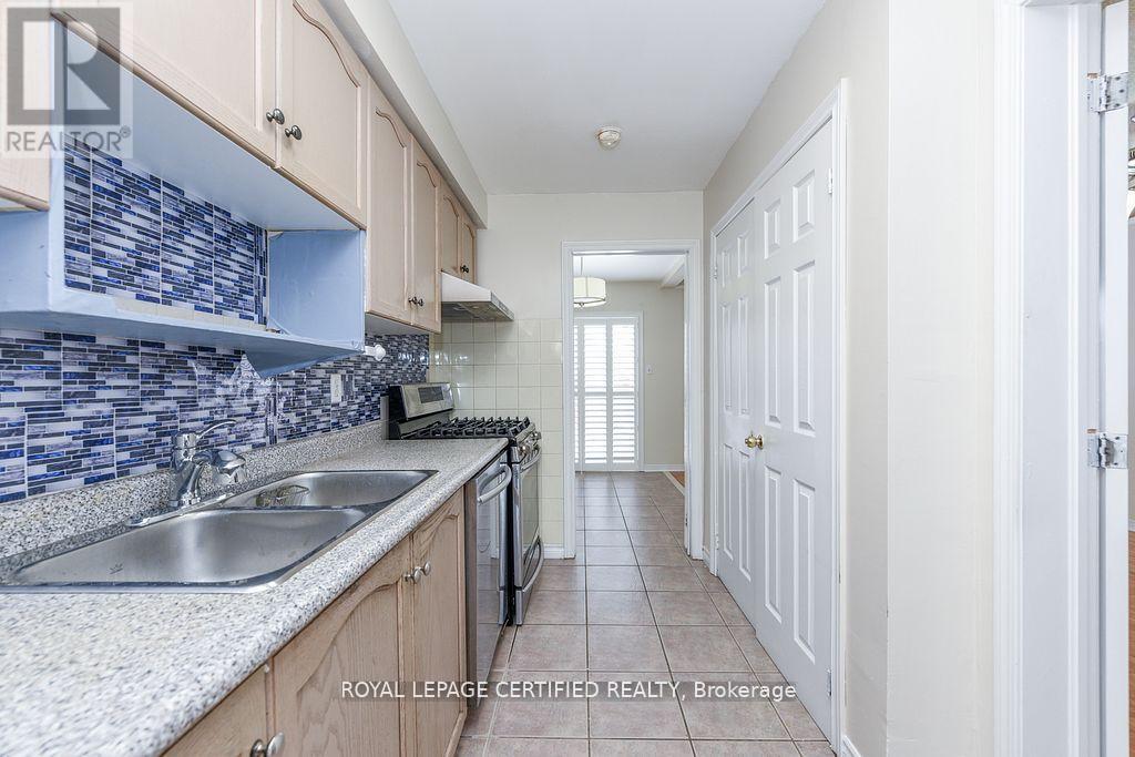 15 Tinsmith Street, Brampton, Ontario  L7A 1N3 - Photo 20 - W12868932