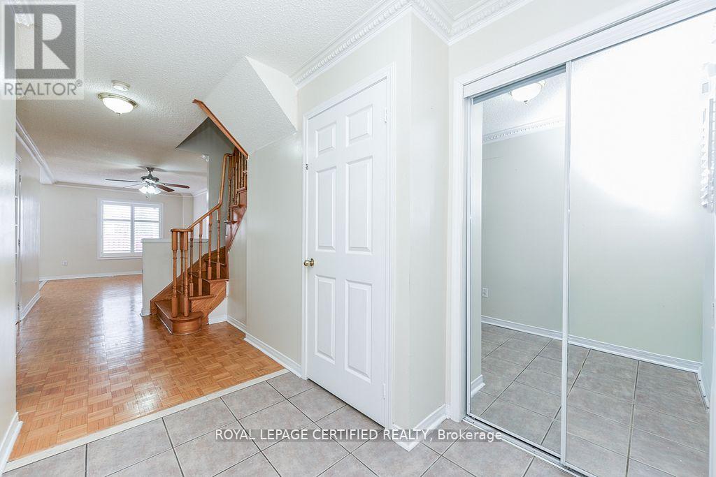 15 Tinsmith Street, Brampton, Ontario  L7A 1N3 - Photo 6 - W12868932