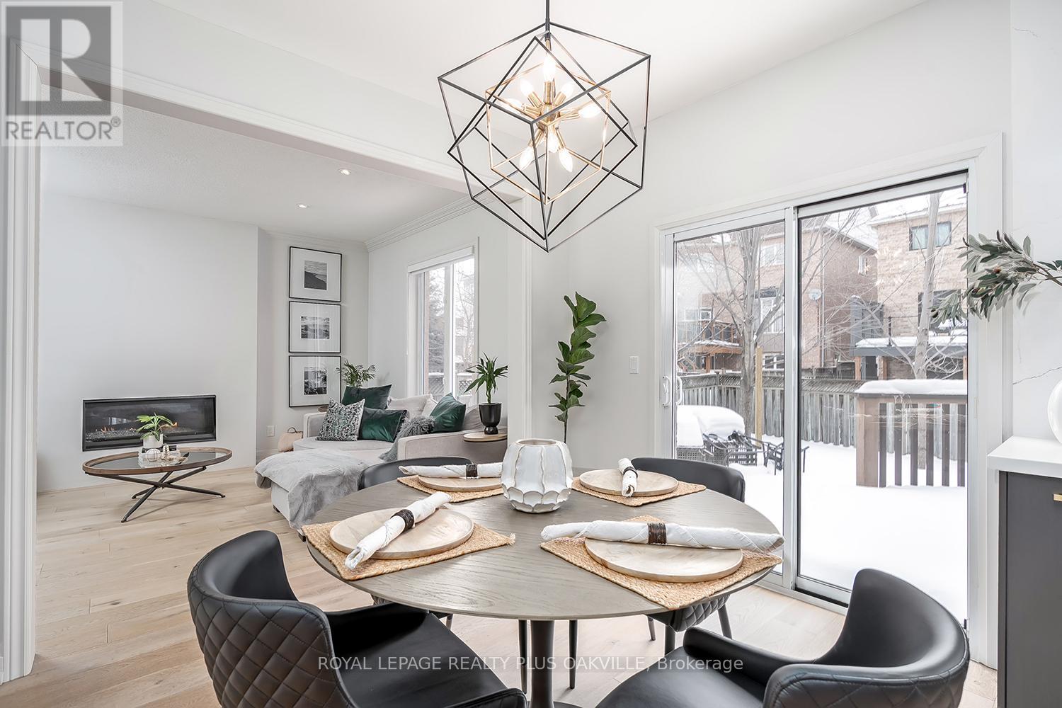 2083 Jaguar Lane, Oakville, Ontario  L6M 4R5 - Photo 20 - W12868950