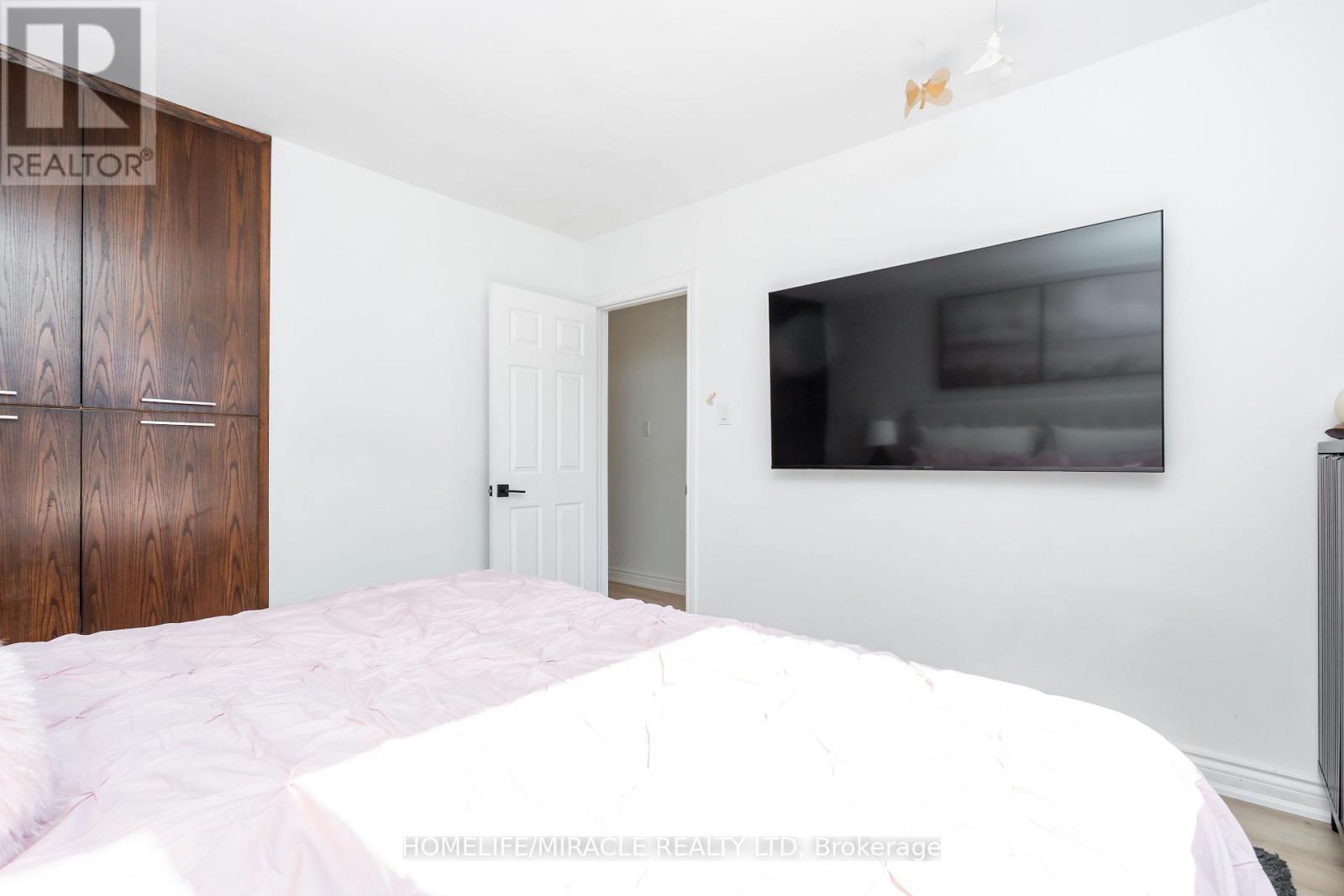 6696 Huggins Street, Niagara Falls, Ontario  L2J 1H7 - Photo 24 - X12868918